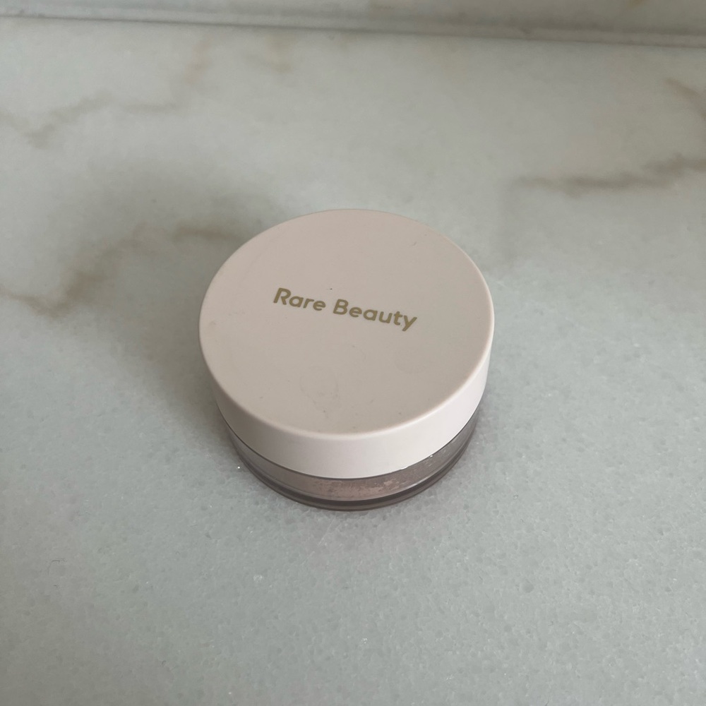 Rare Beauty Setting Powder - Light Medium